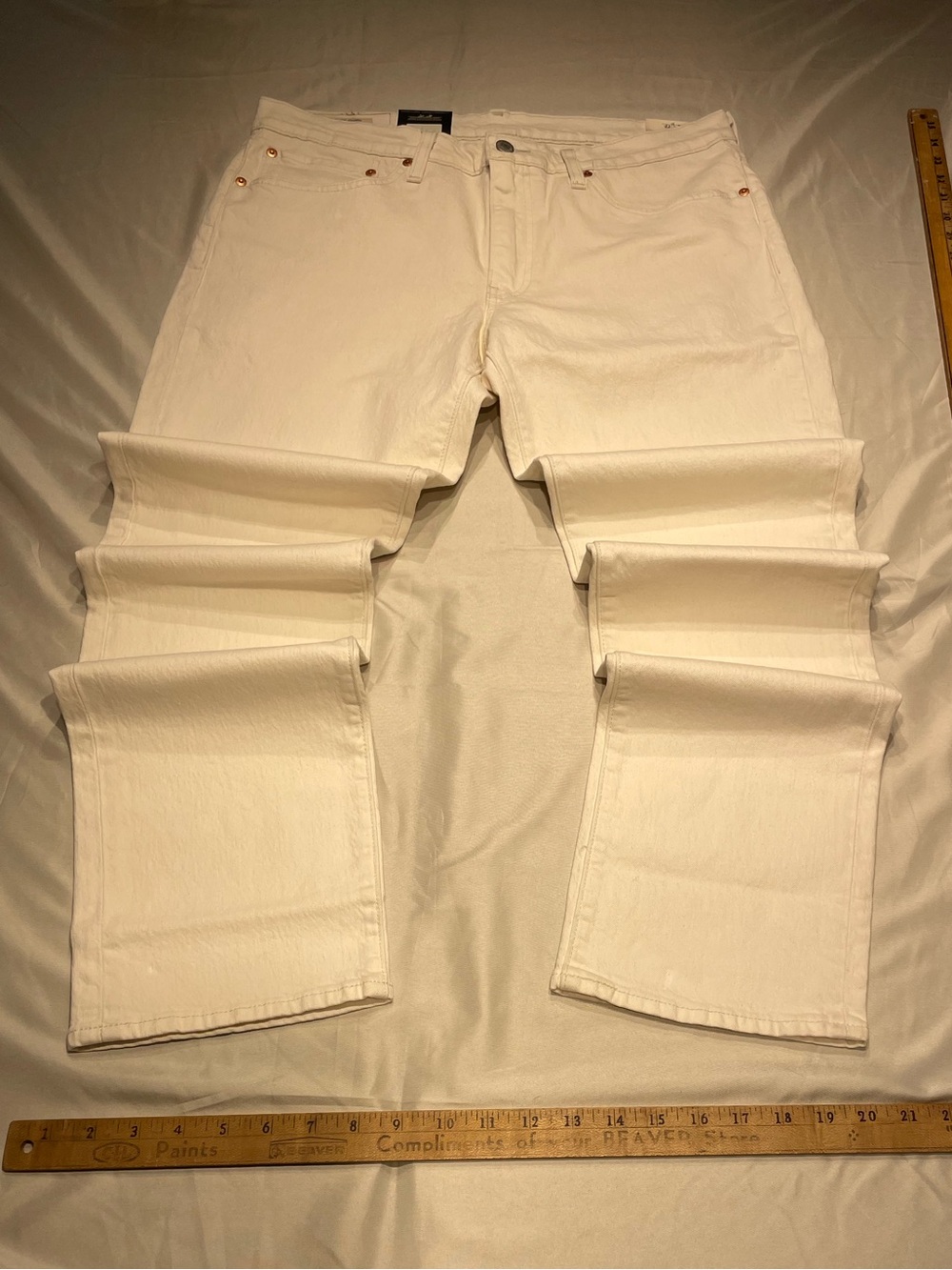 Levi’s Made & Crafted – Big E (33x34) 511 Slim cut Off White Denim Jeans